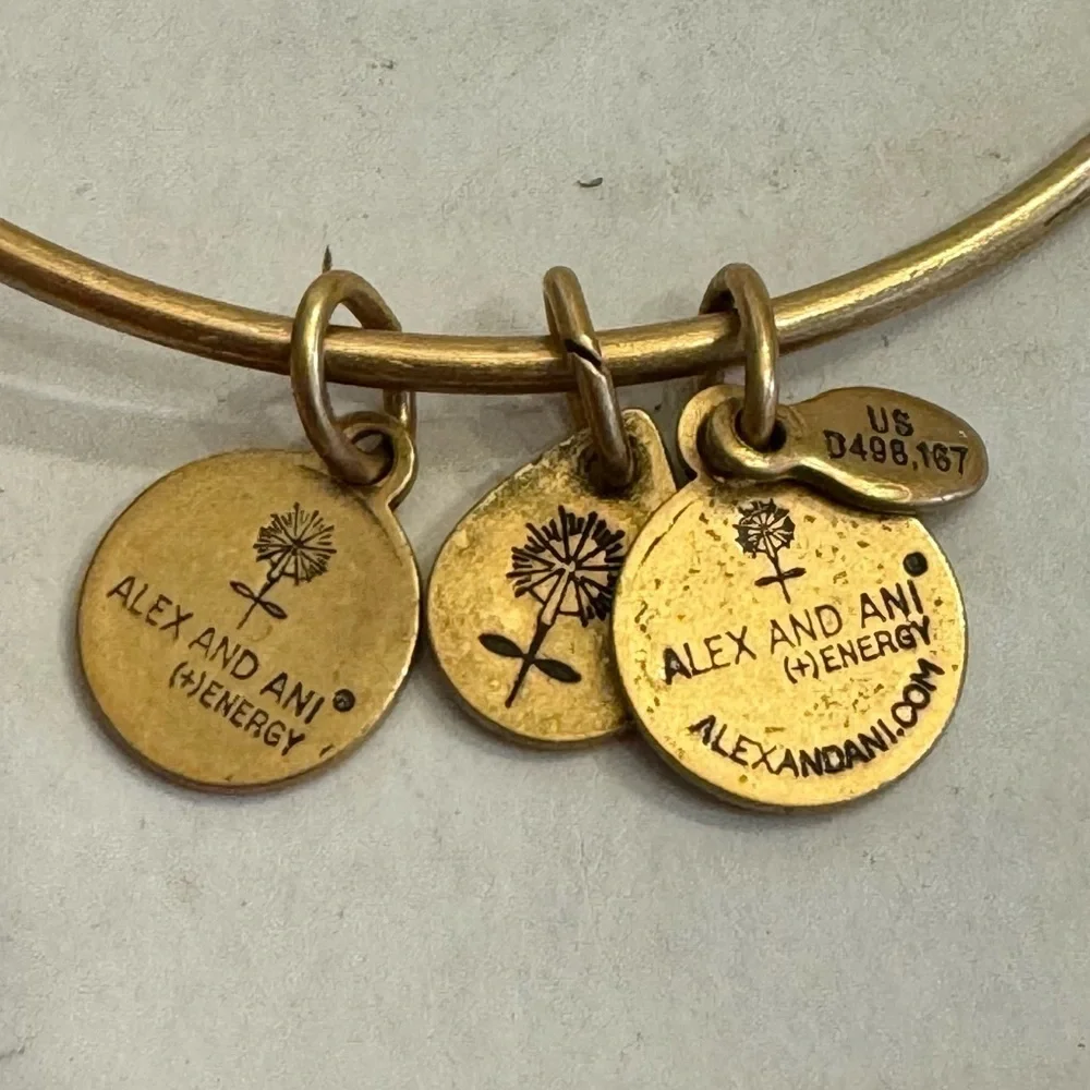 Alex and Ani Green Sour Apple Sparkler Bangle Bracelet Rafaelian Gold RARE NWT